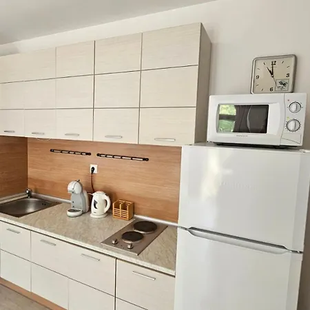 Sea And Greenn Life Apartament